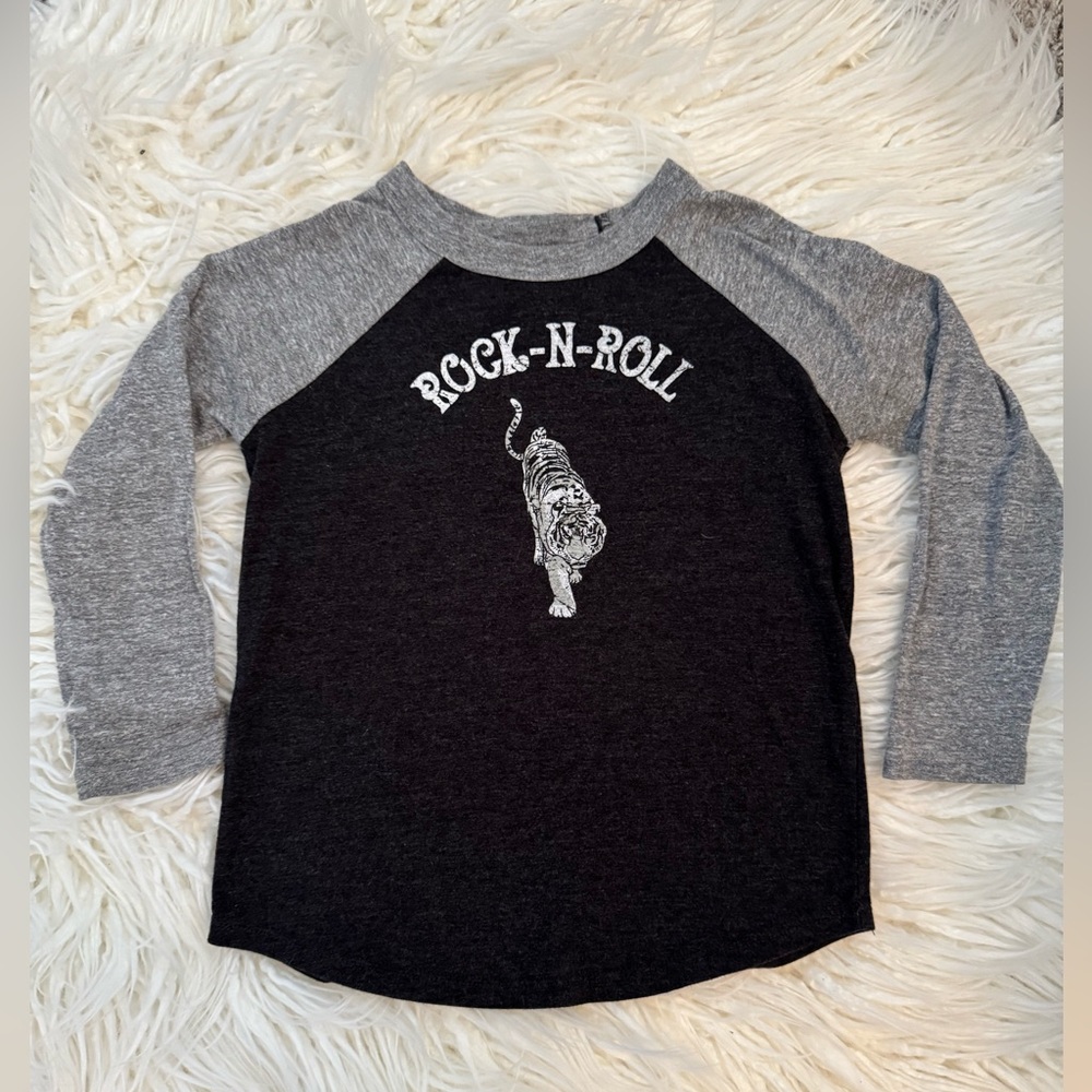 Chaser long sleeve baseball tee